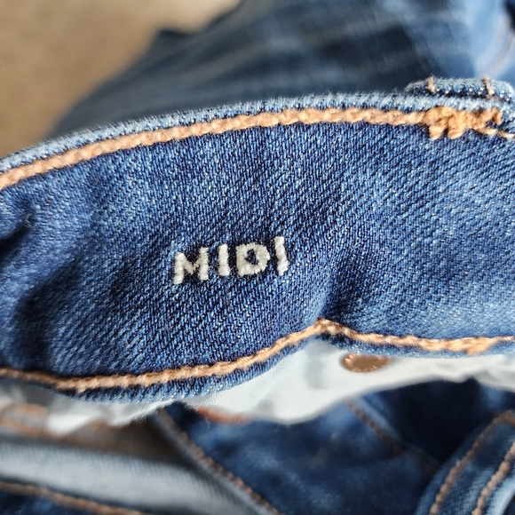 American Eagle Jean Shorts - Picture 5 of 6